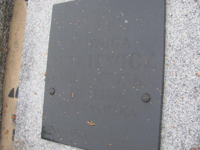 Jadwiga Rutkiewicz 1911 Paprotnia - Grobonet - Wyszukiwarka osób pochowanych