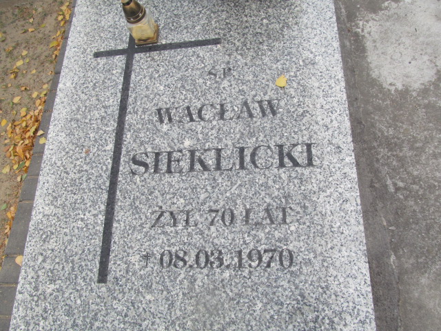 Wacław Sieklicki 1899 Paprotnia - Grobonet - Wyszukiwarka osób pochowanych