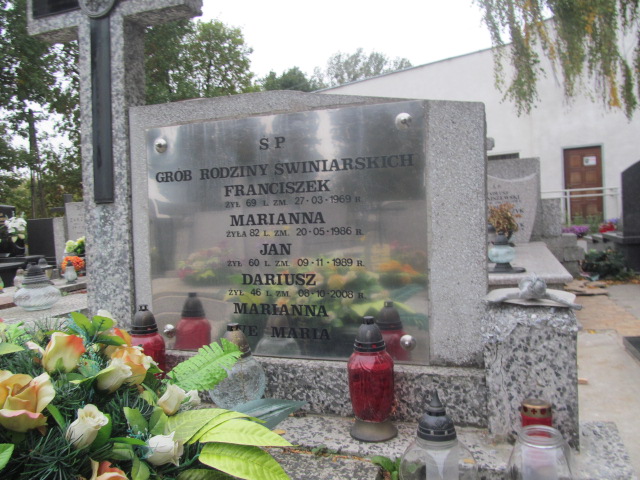 Ewa Dominiak 1958 Paprotnia - Grobonet - Wyszukiwarka osób pochowanych