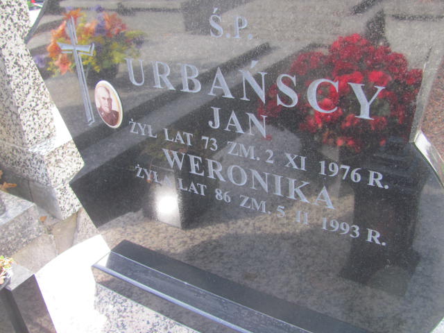 Weronika Urbańska 1907 Paprotnia - Grobonet - Wyszukiwarka osób pochowanych