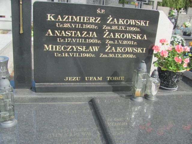 Grób Kazimierz Żakowski